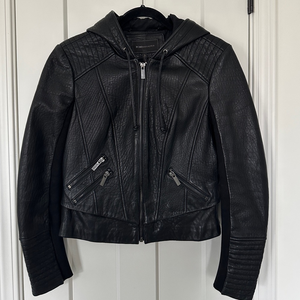 BCBGMAXAZRIA 100% Leather Cropped Moto Jacket